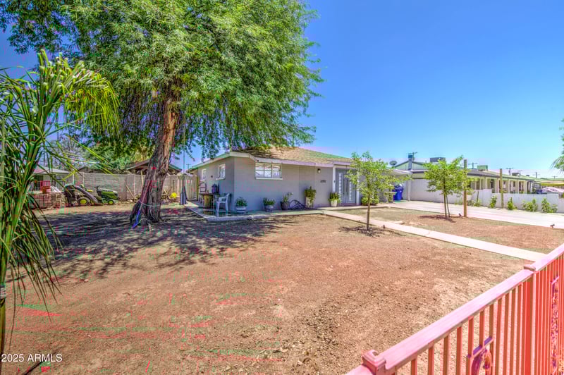 8743 31st Ave, Phoenix, AZ 85051