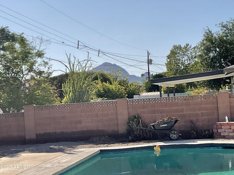 8743 E Rose Ln, Scottsdale, AZ 85250