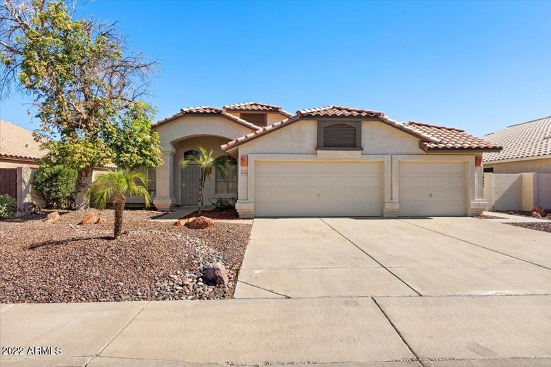 8743 W Betty Elyse Ln, Peoria, AZ 85382