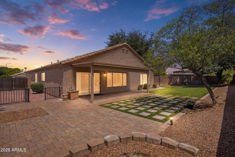 8744 W Lone Cactus Dr, Peoria, AZ 85382