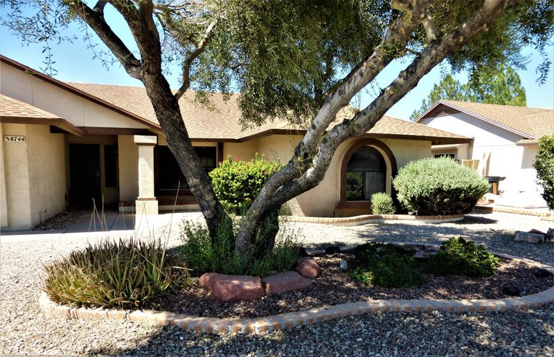 8744 W Seldon Ln, Peoria, AZ 85345