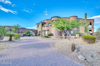 8746 E Russell St, Mesa, AZ 85207
