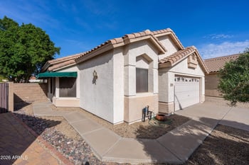 8746 Lisbon Ln, Peoria, AZ 85381