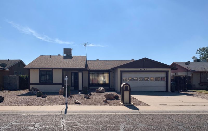 8747 W Columbus Ave, Phoenix, AZ 85037