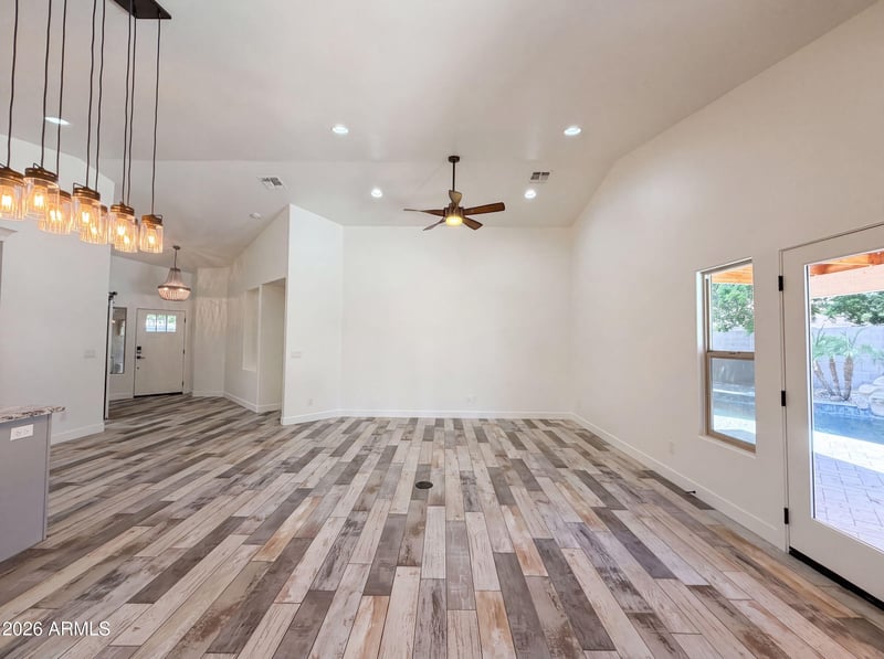 8747 W Lone Cactus Dr, Peoria, AZ 85382