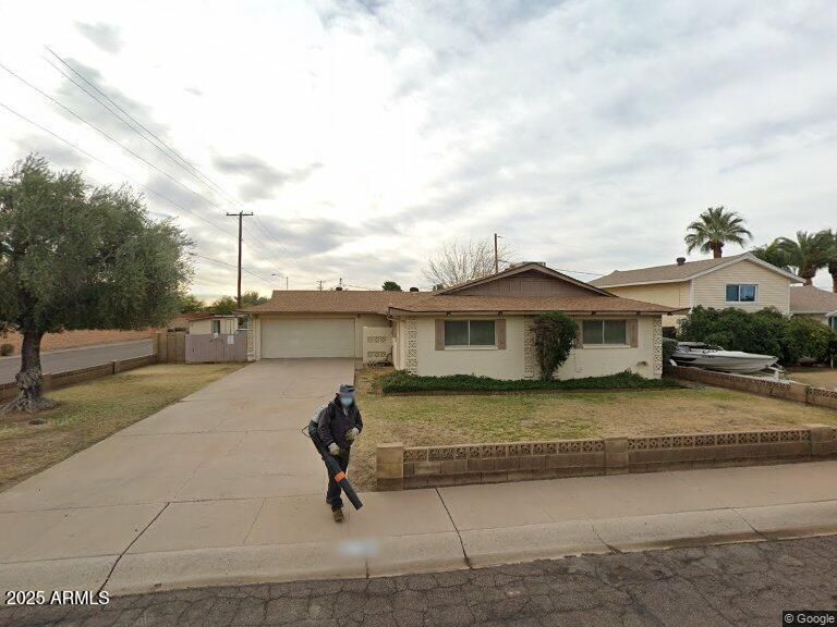 8749 E Keim Dr E, Scottsdale, AZ 85250