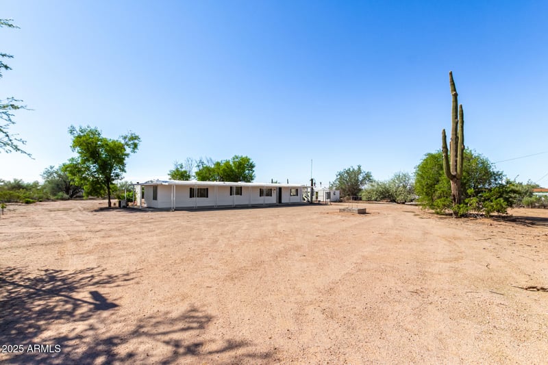 875 Smoketree St, Apache Junction, AZ 85120