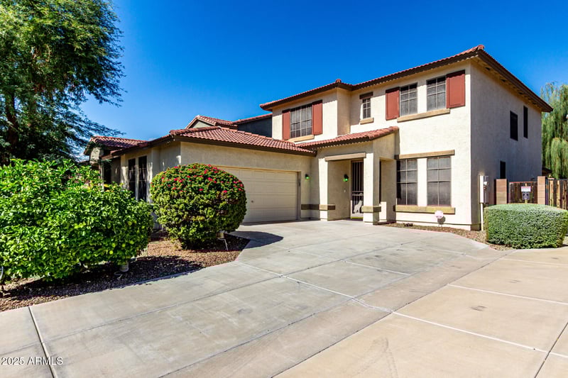 8752 Windsor Dr, Peoria, AZ 85381