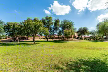 8752 Windsor Dr, Peoria, AZ 85381