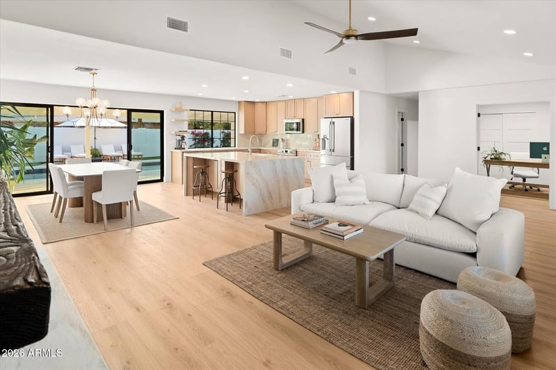 8755 Plaza Ave, Scottsdale, AZ 85250