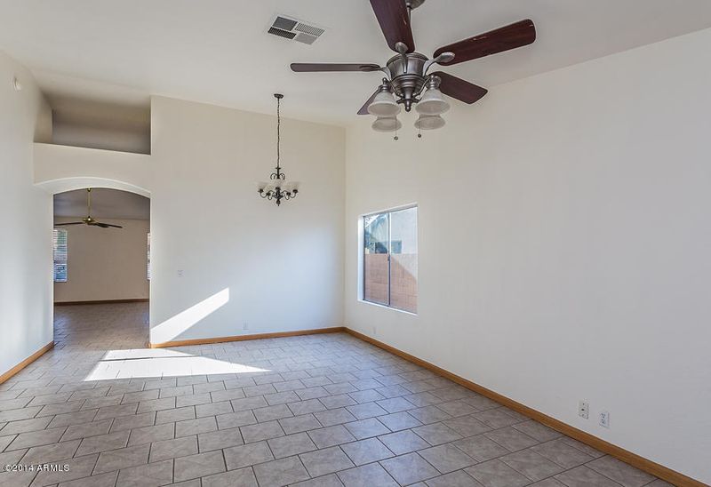 8755 W Ocotillo Rd, Glendale, AZ 85305