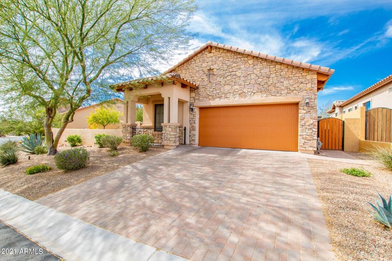 8756 E Indigo St, Mesa, AZ 85207