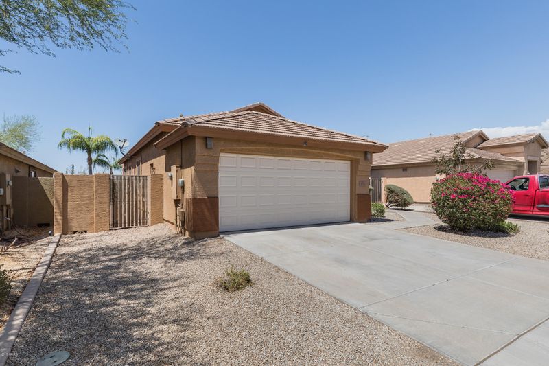 8756 E Onza Ave, Mesa, AZ 85212