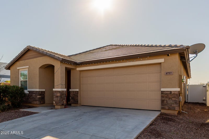 8757 Jefferson St, Tolleson, AZ 85353