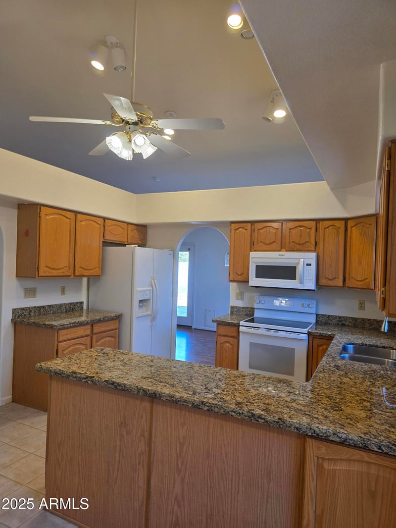 8758 Bloomfield Rd, Peoria, AZ 85381