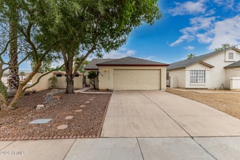 8759 Saint John Rd, Peoria, AZ 85382