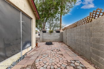 8759 Saint John Rd, Peoria, AZ 85382