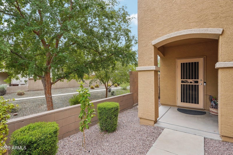8759 Surrey Ave, Peoria, AZ 85381