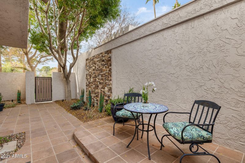 8760 E Via De La Luna Dr, Scottsdale, AZ 85258