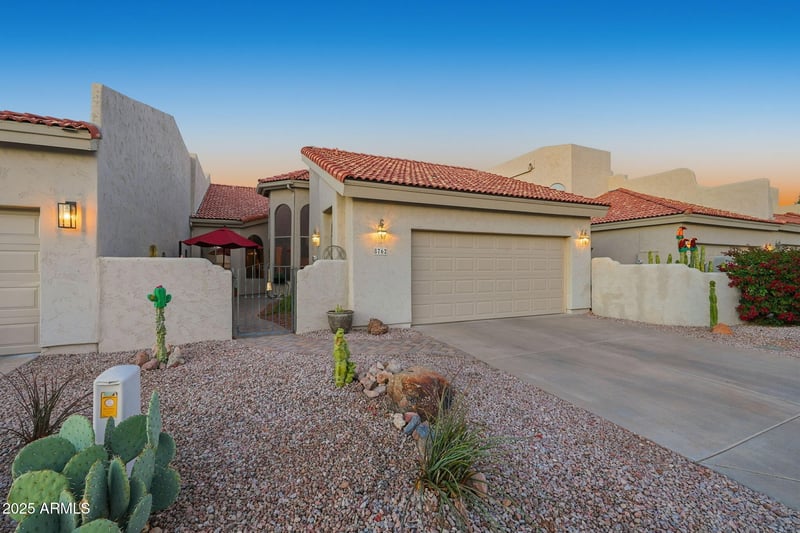 8762 E Sandtrap Ct, Gold Canyon, AZ 85118