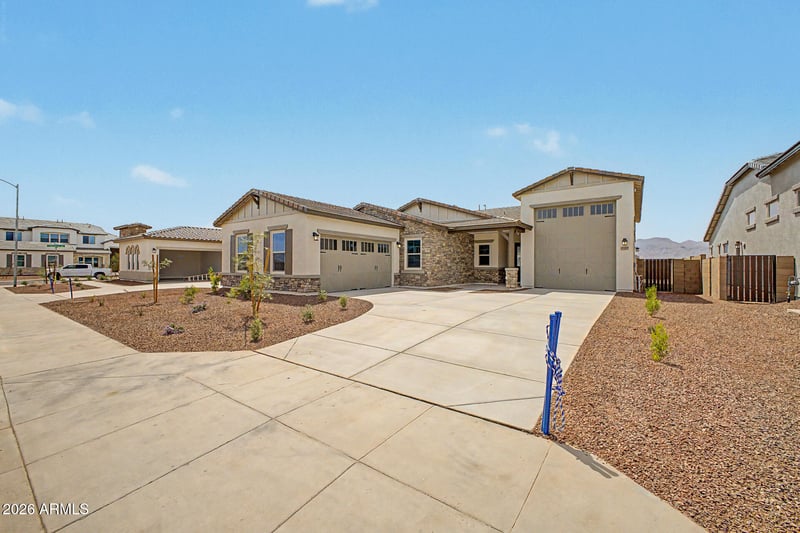 8762 173rd Ave, Waddell, AZ 85355