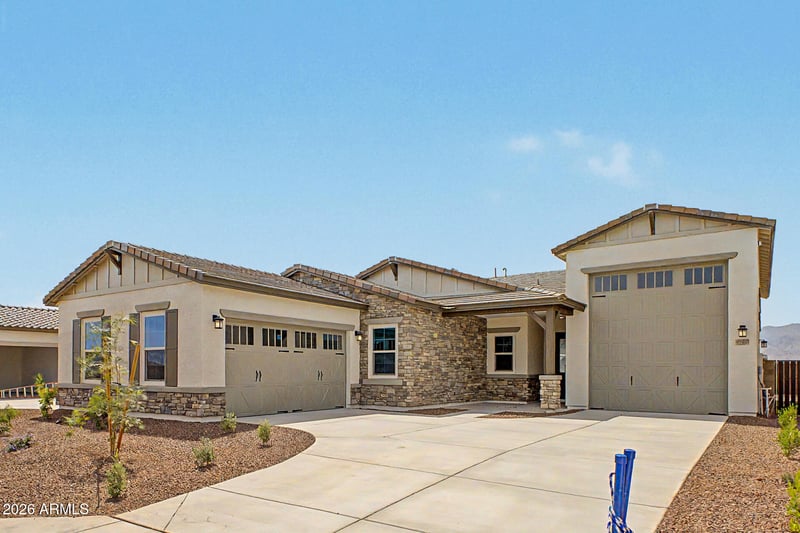 8762 173rd Ave, Waddell, AZ 85355