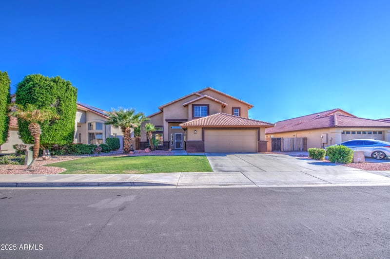8763 Alex Ave, Peoria, AZ 85382