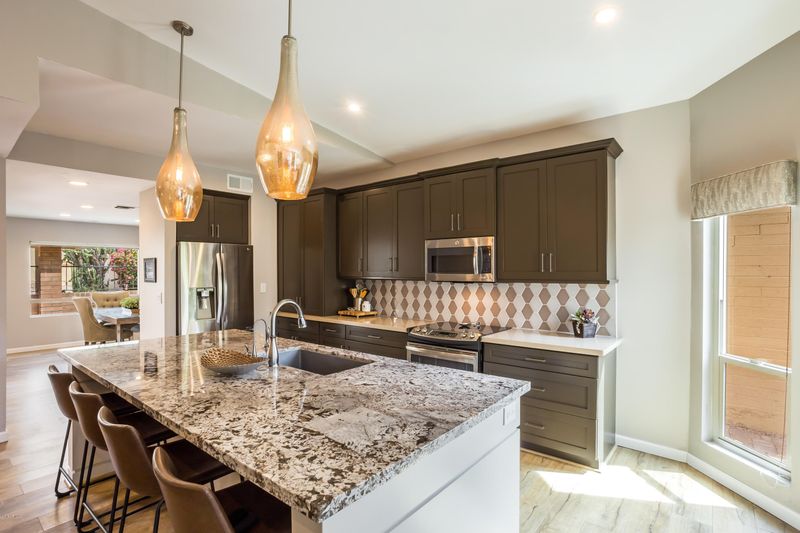 8763 E San Rafael Dr, Scottsdale, AZ 85258