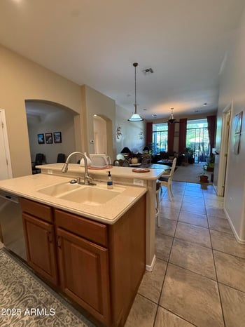 8764 Gardenia Ave, Glendale, AZ 85305