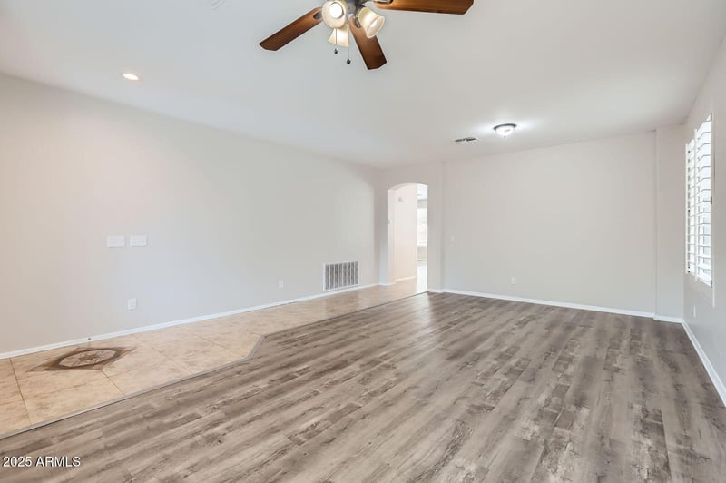 8766 Hayward Ave, Glendale, AZ 85305