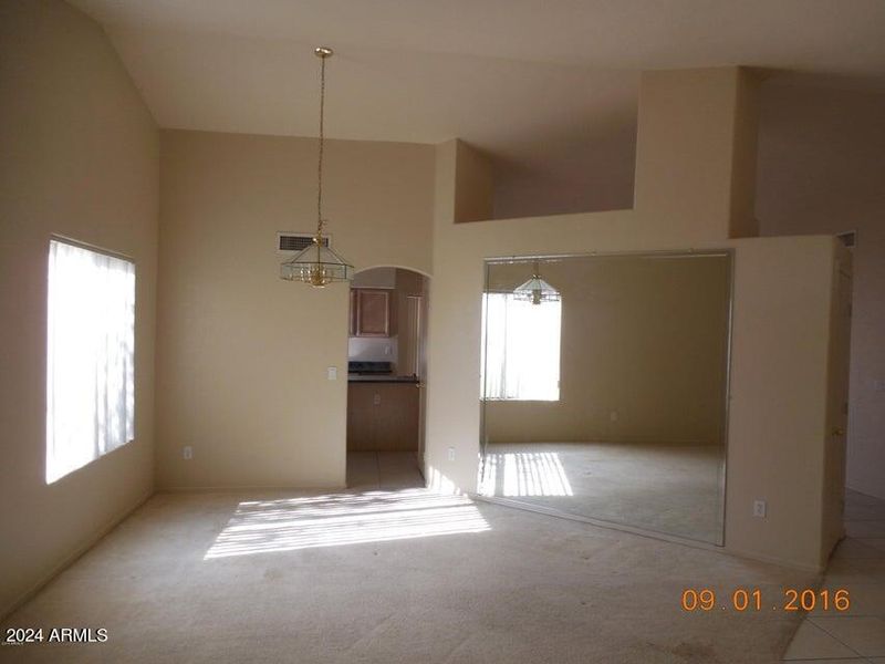 8766 W Acapulco Ln, Peoria, AZ 85381