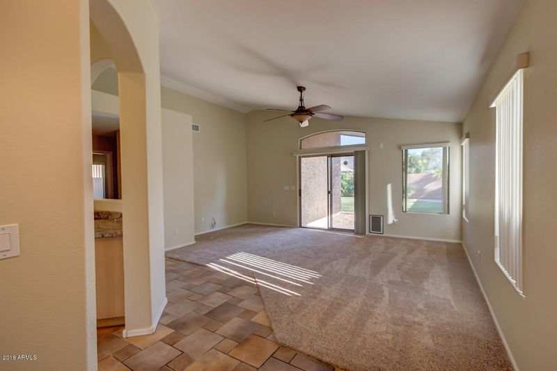 877 E Baylor Ln, Gilbert, AZ 85296