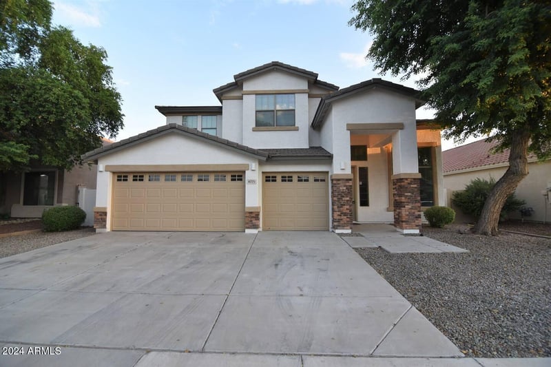 8775 Lane Ave, Glendale, AZ 85305