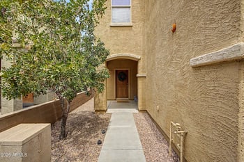 8776 Dreyfus Dr, Peoria, AZ 85381