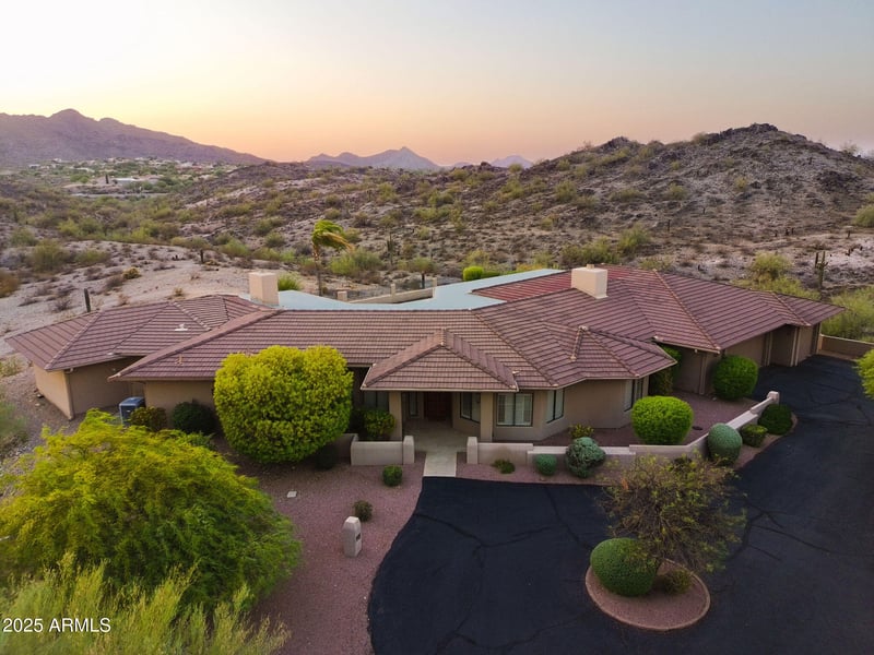 8780 Arroya Grande Dr, Phoenix, AZ 85028