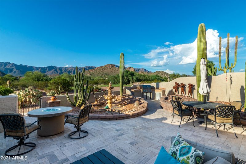 8782 E Greenview Dr, Gold Canyon, AZ 85118