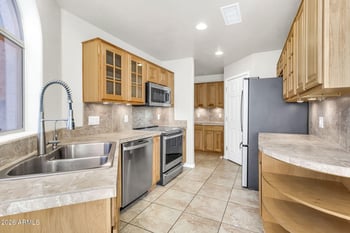 8786 E Sandtrap Ct, Gold Canyon, AZ 85118