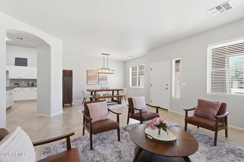 8787 Gardenia Ave, Glendale, AZ 85305