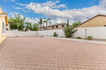 8788 Augusta Ave, Glendale, AZ 85305