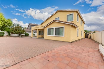 8788 Augusta Ave, Glendale, AZ 85305
