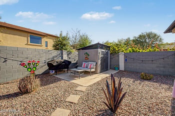 879 Holstein Trl, San Tan Valley, AZ 85143