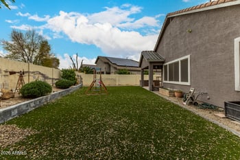 8796 Frier Dr, Glendale, AZ 85305