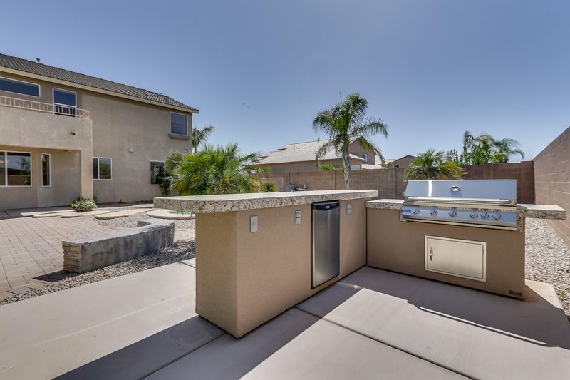 880 E Oakland St, Gilbert, AZ 85295