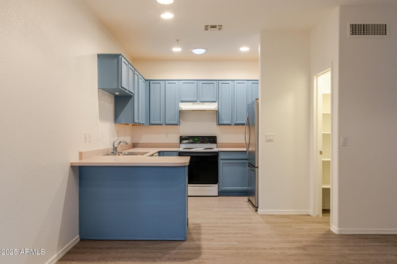 8800 107th Ave #52, Peoria, AZ 85345