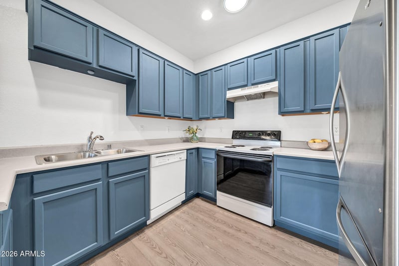 8800 107th Ave #52, Peoria, AZ 85345