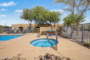 8800 N 107th Ave #67, Peoria, AZ 85345