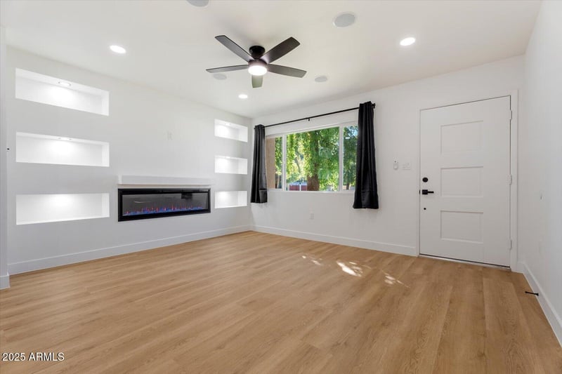 8801 34th Ave, Phoenix, AZ 85051