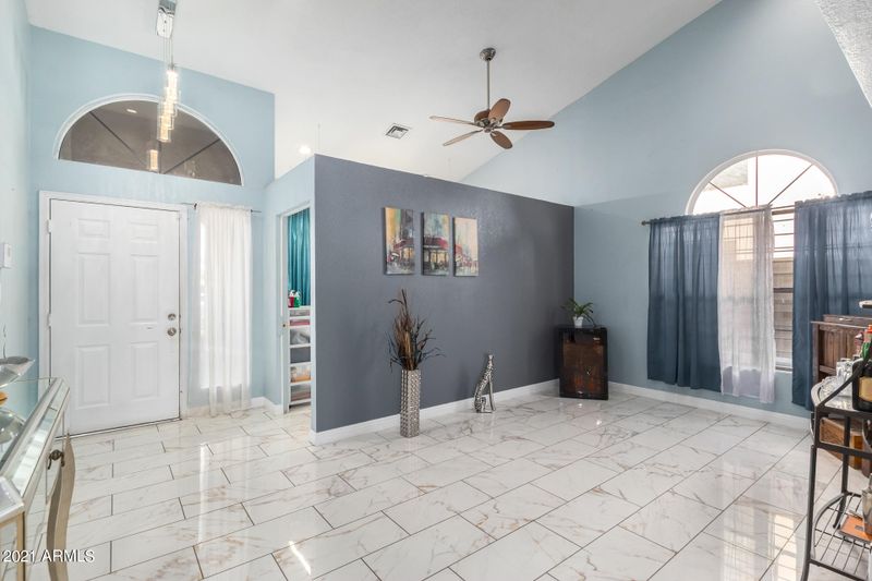 8801 W Edgemont Ave, Phoenix, AZ 85037
