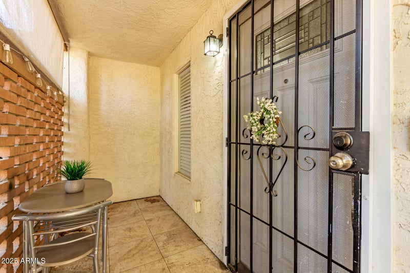 8802 8th St #102, Phoenix, AZ 85020