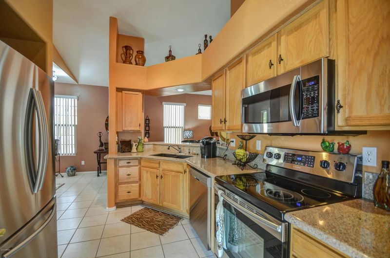 8802 E University Dr, Mesa, AZ 85207